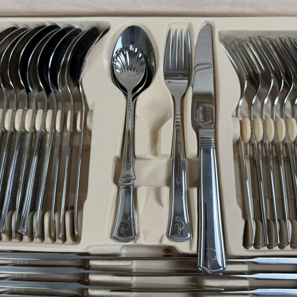 DUCKS UNLIMITED 70 PIECE UNUSED FLATWARE SET Service For 12